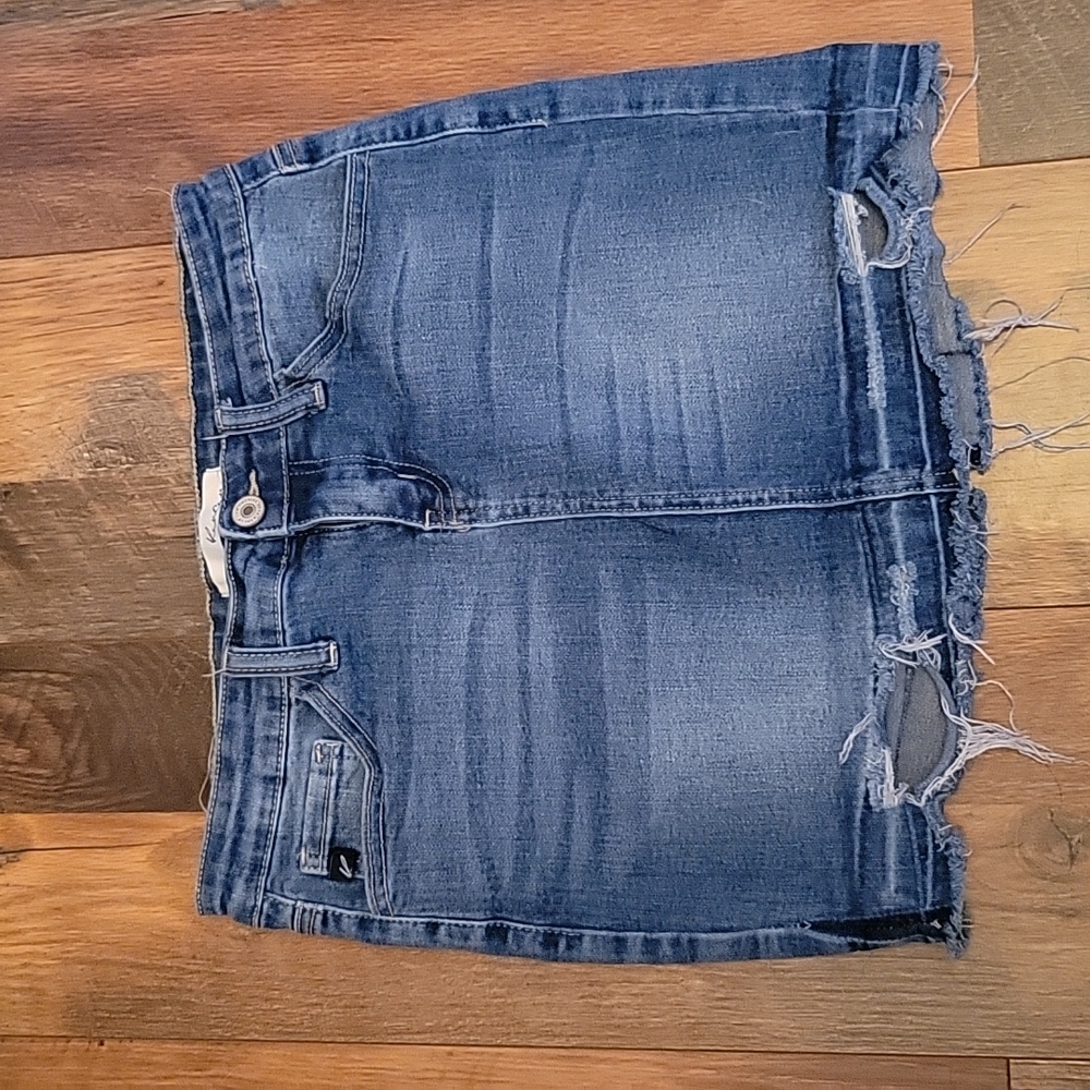 KanCan Distressed Raw Hem Jean Skirt Size 5/26